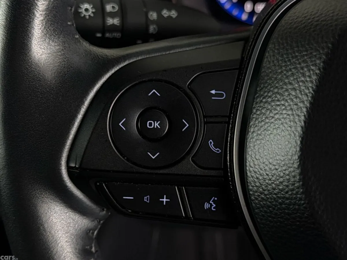 Suzuki Swace Estate, Petrol Hybrid, 2023, Silver