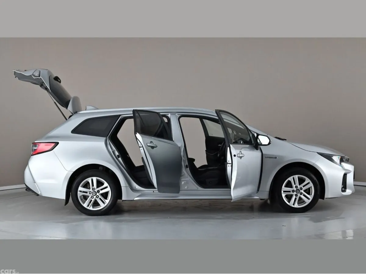 Suzuki Swace Estate, Petrol Hybrid, 2023, Silver