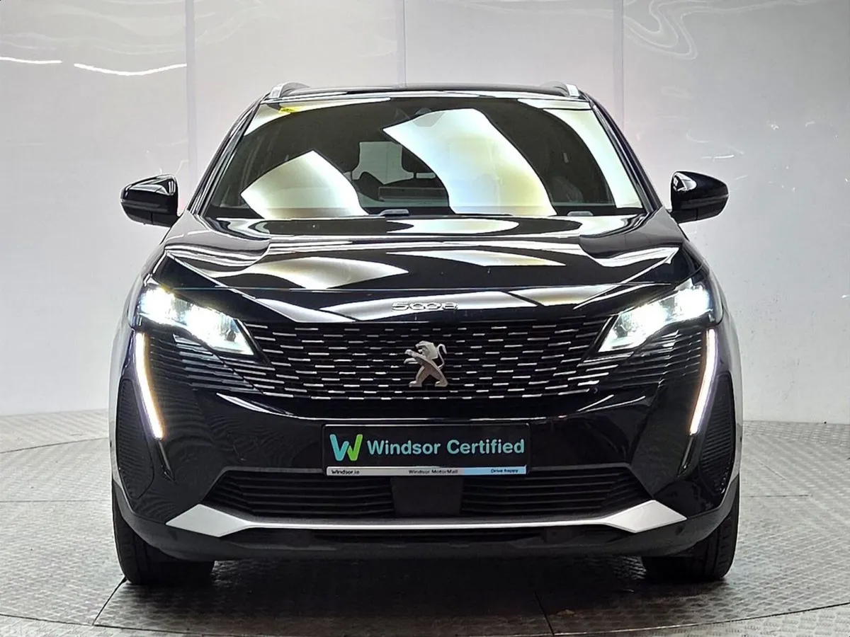Peugeot 5008 MPV, Diesel, 2023, Black