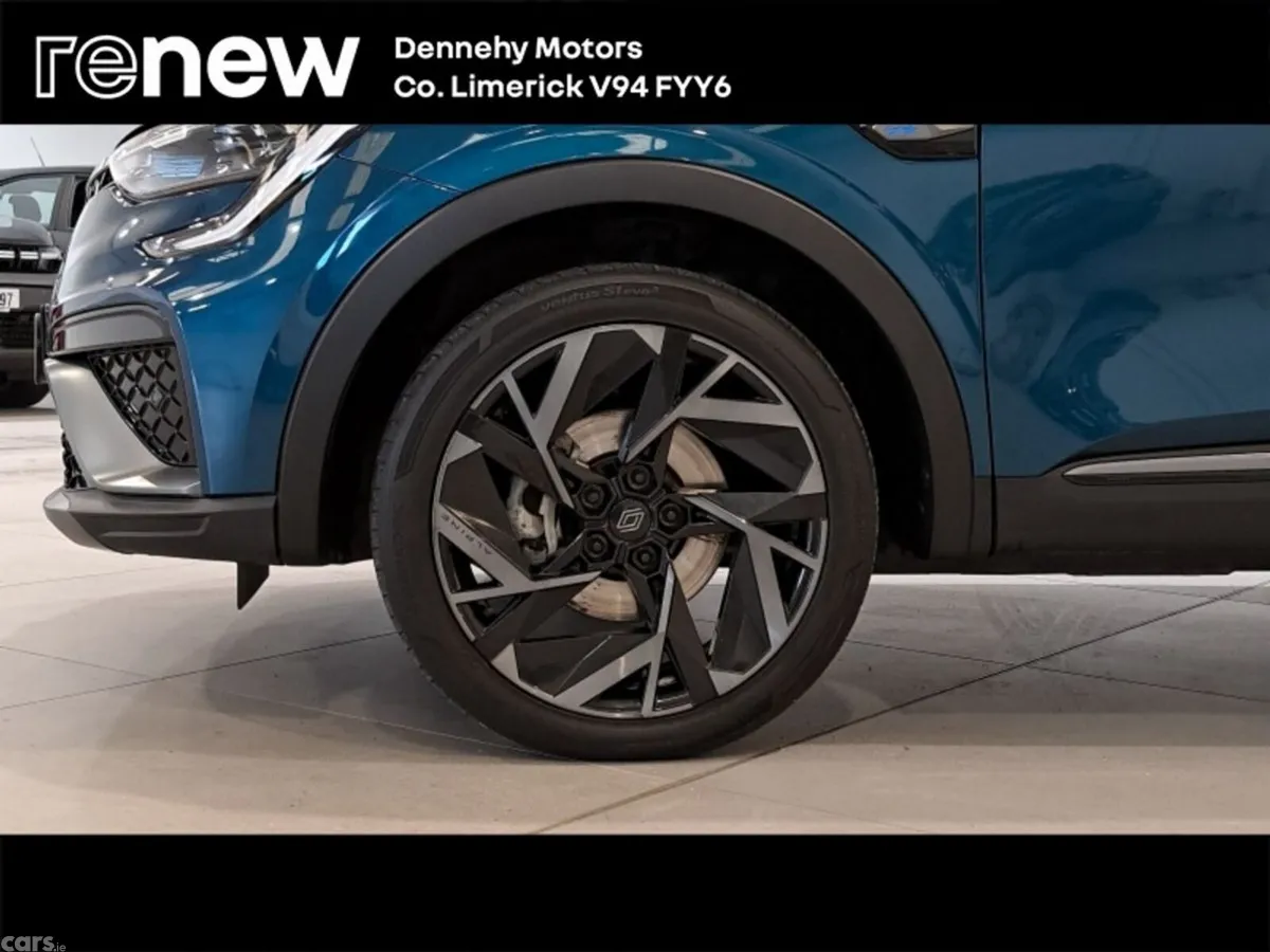 Renault Arkana Hatchback, Petrol, 2025, Blue
