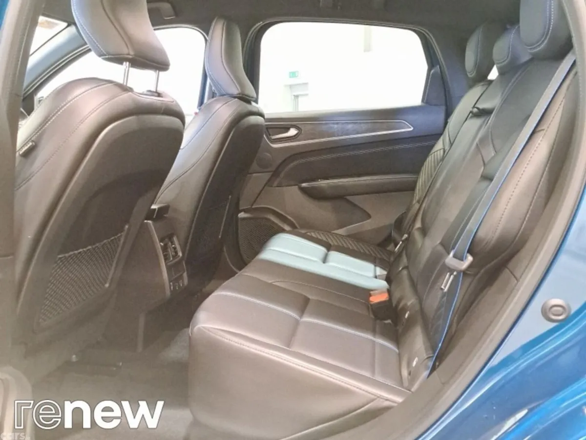 Renault Arkana Hatchback, Petrol, 2025, Blue