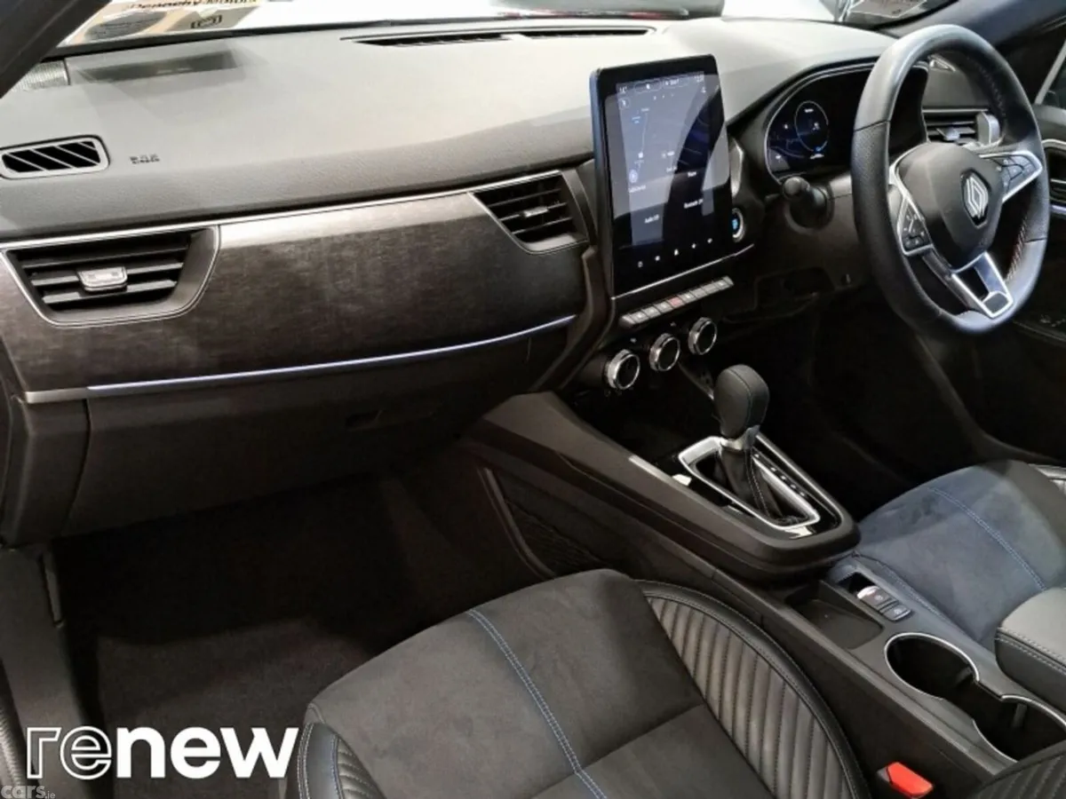 Renault Arkana Hatchback, Petrol, 2025, Blue
