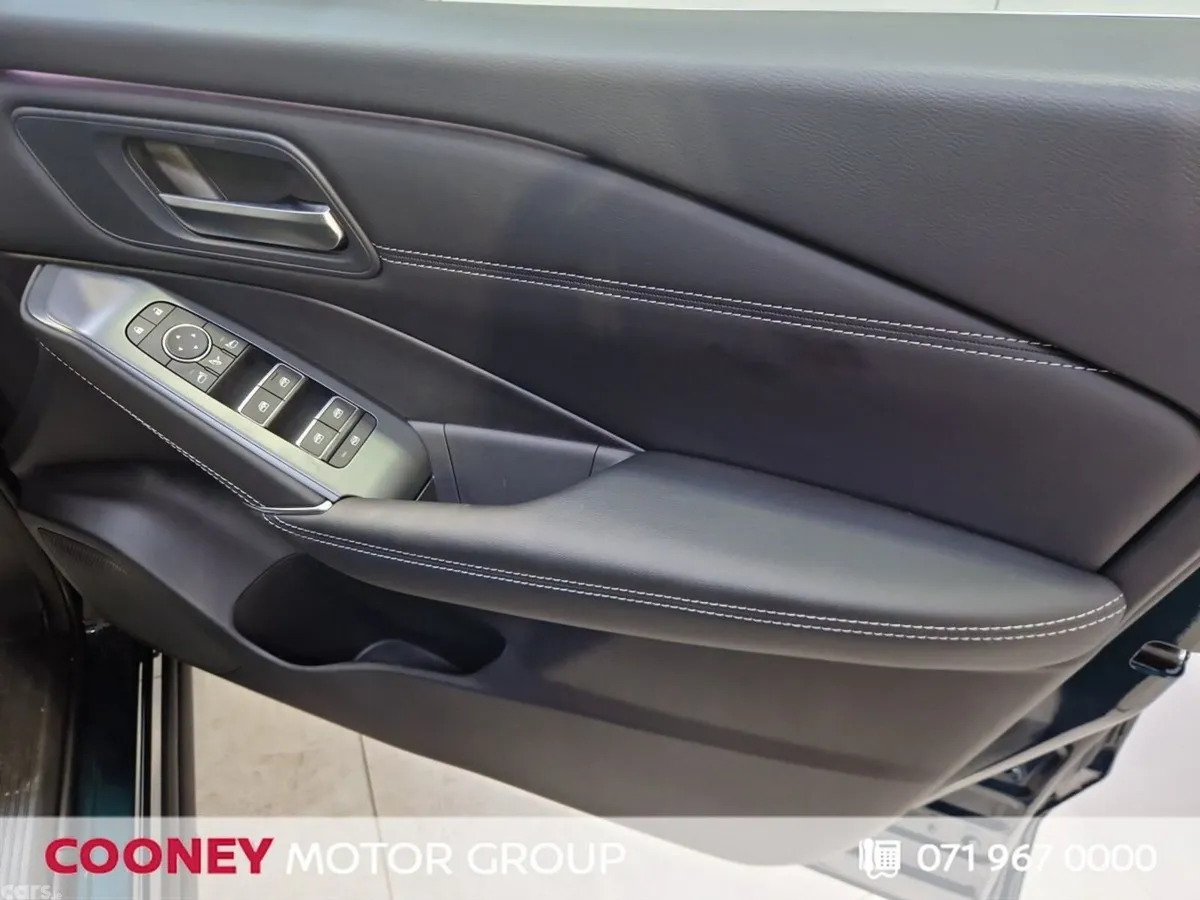 Nissan Qashqai SUV, Petrol Hybrid, 2027, Green