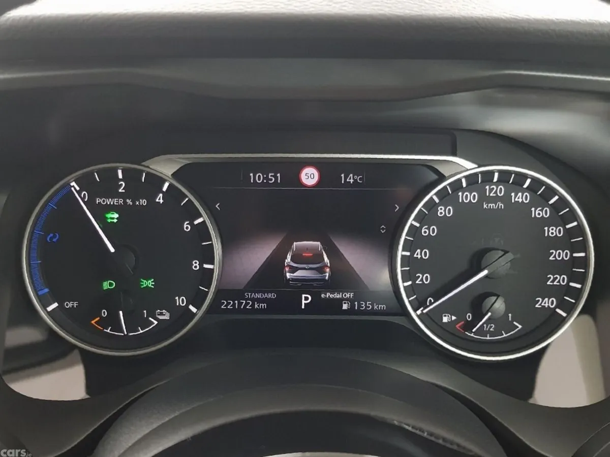Nissan Qashqai MPV, Petrol Hybrid, 2026, Red