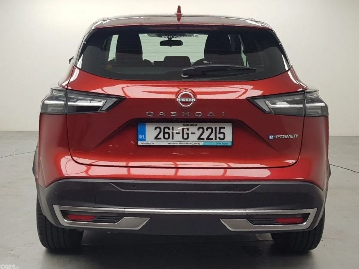 Nissan Qashqai MPV, Petrol Hybrid, 2026, Red