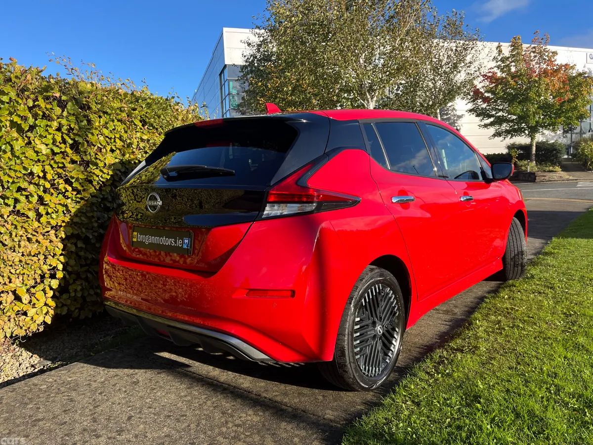 Nissan Leaf Hatchback, Electric, 2022, Red