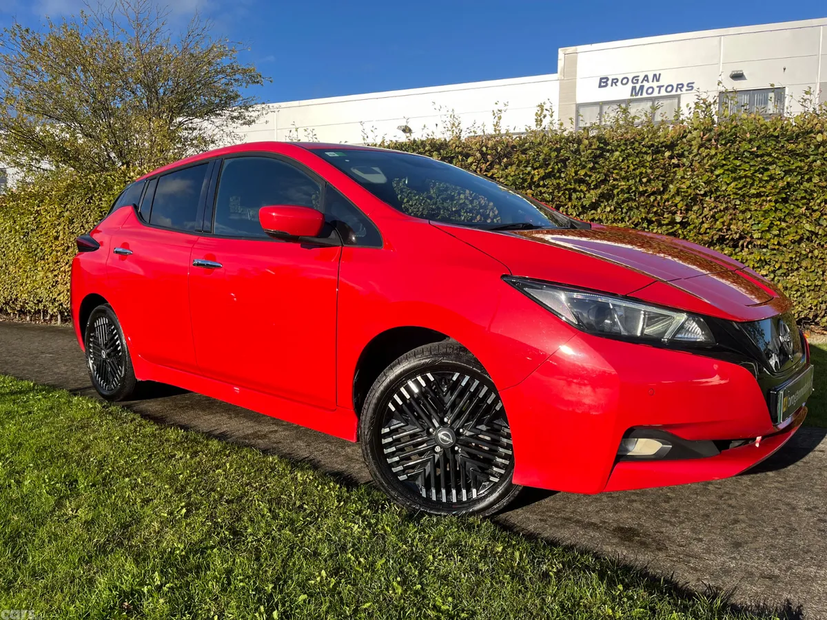 Nissan Leaf Hatchback, Electric, 2022, Red