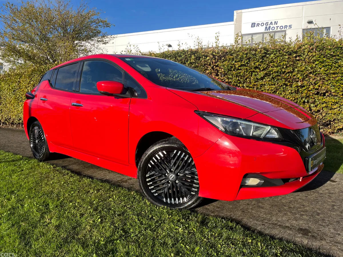 Nissan Leaf Hatchback, Electric, 2022, Red