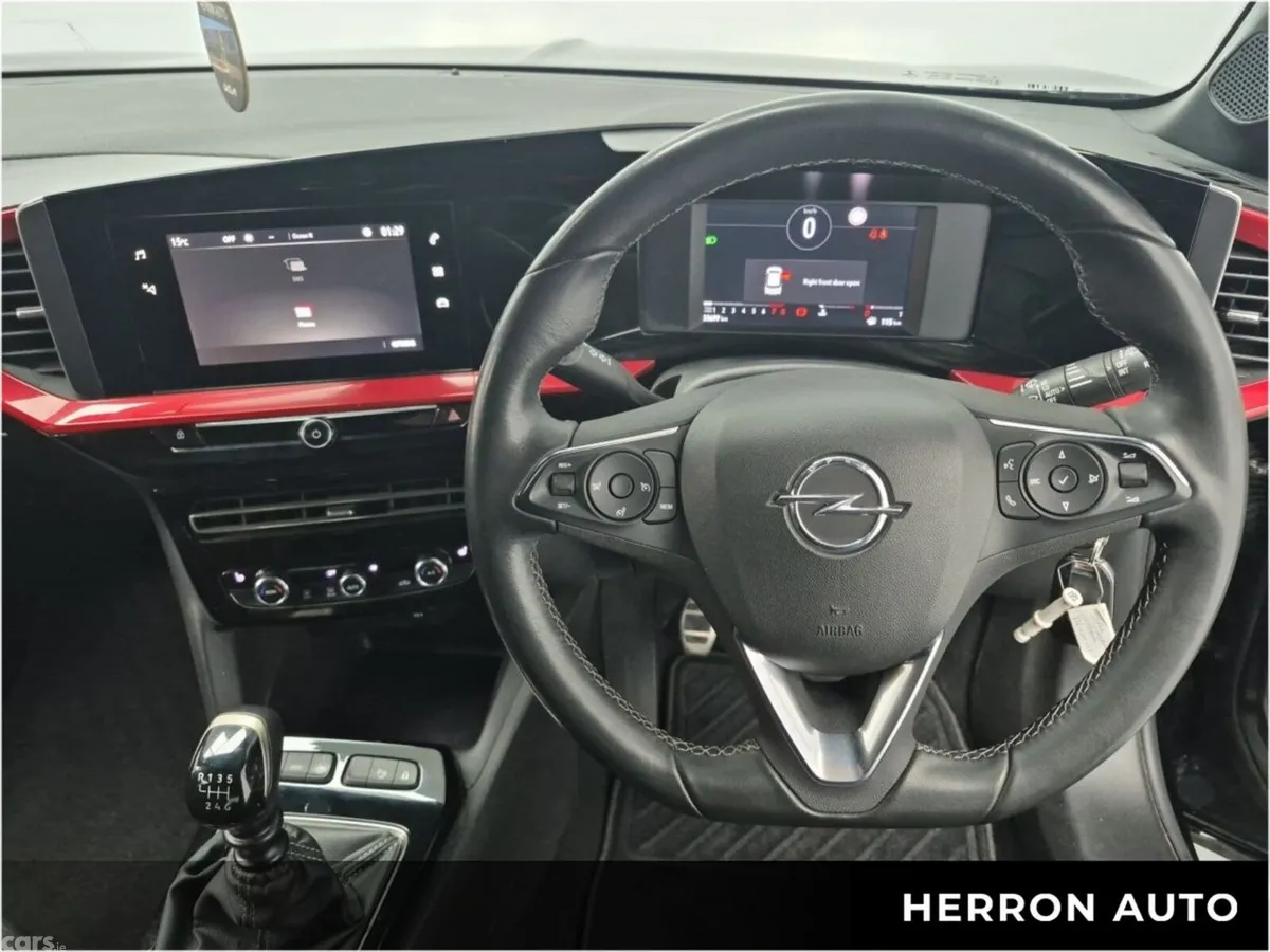 Opel Mokka SUV, Petrol, 2022, Black