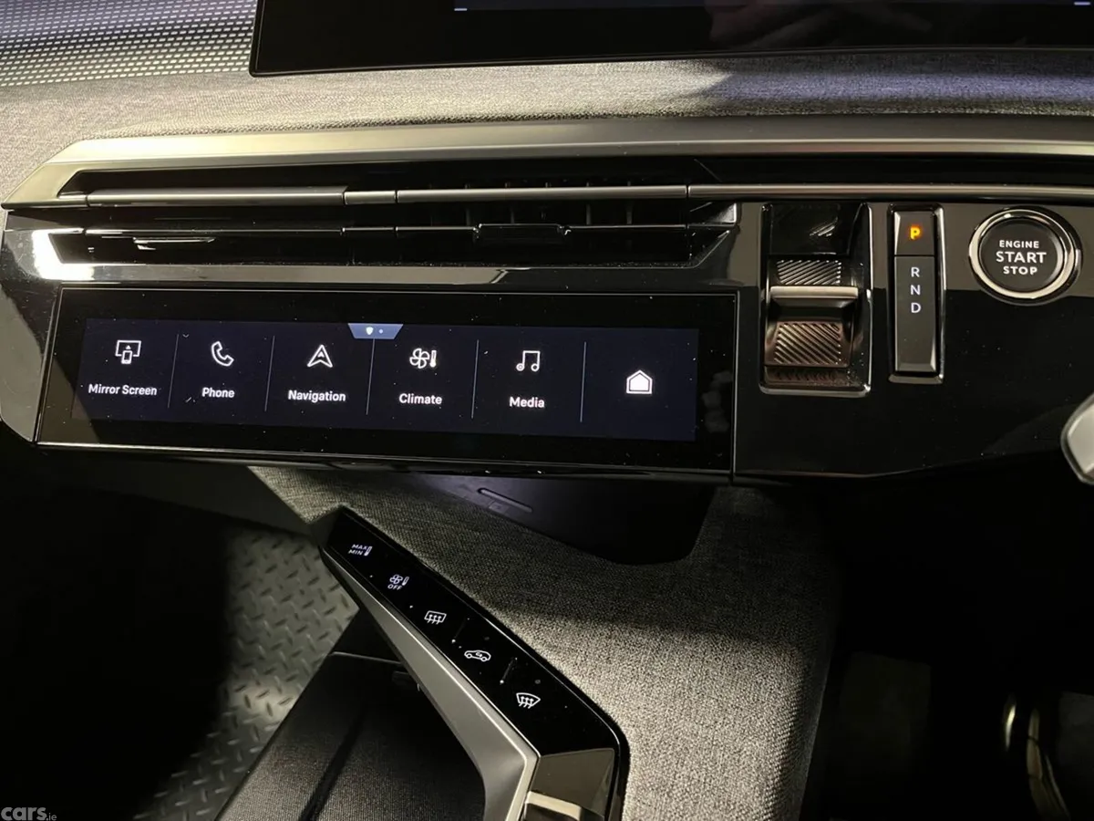 Peugeot 3008 SUV, Electric, 2025, Black