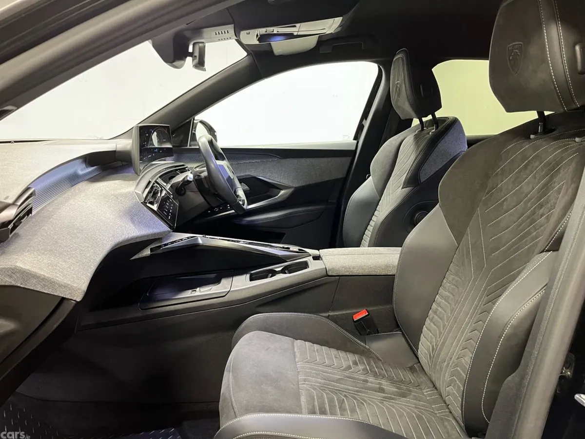 Peugeot 3008 SUV, Electric, 2025, Black