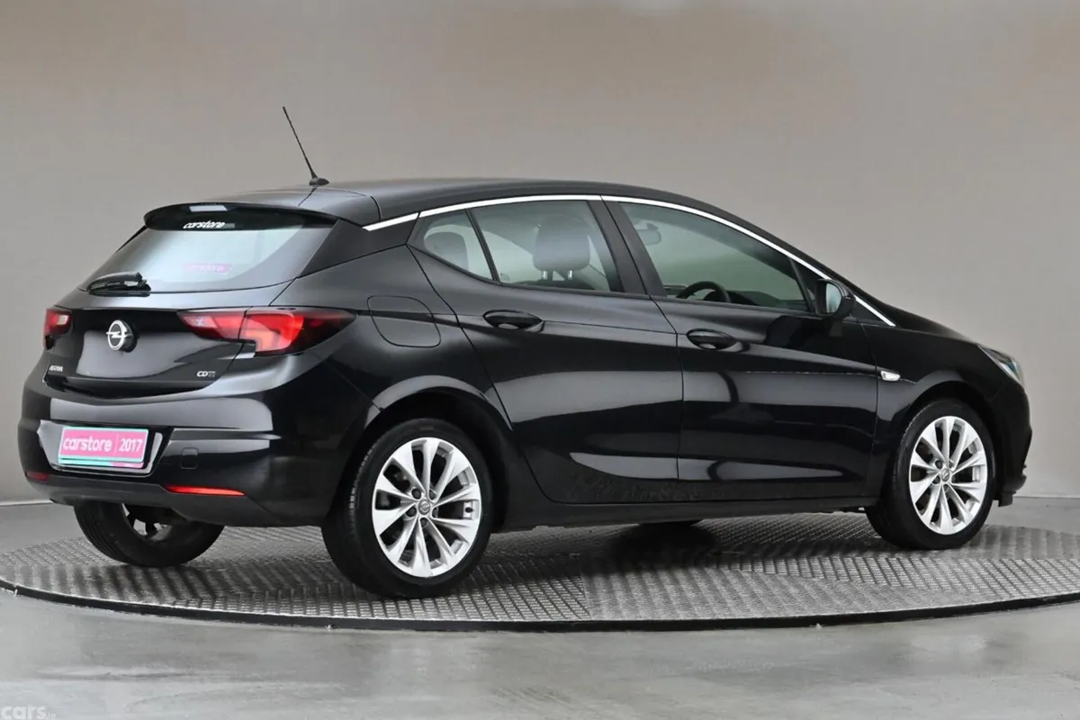 Opel Astra Hatchback, Diesel, 2017, Black