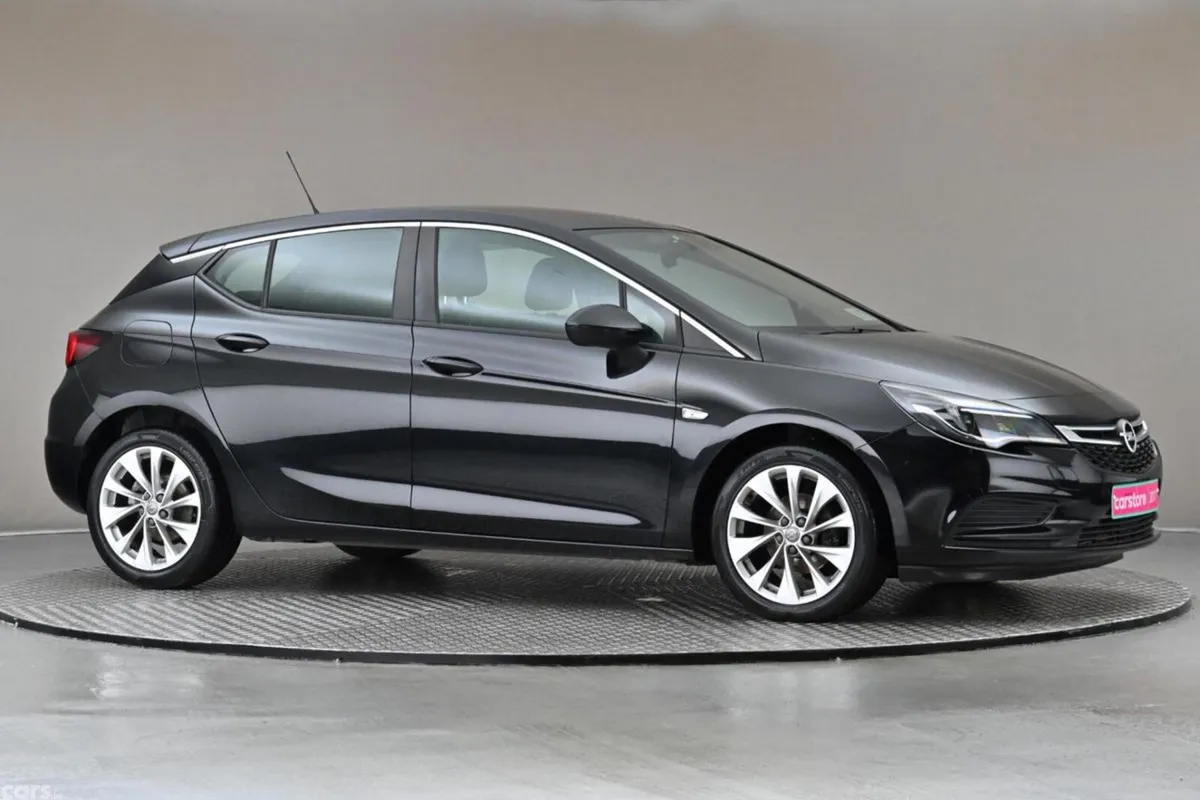 Opel Astra Hatchback, Diesel, 2017, Black