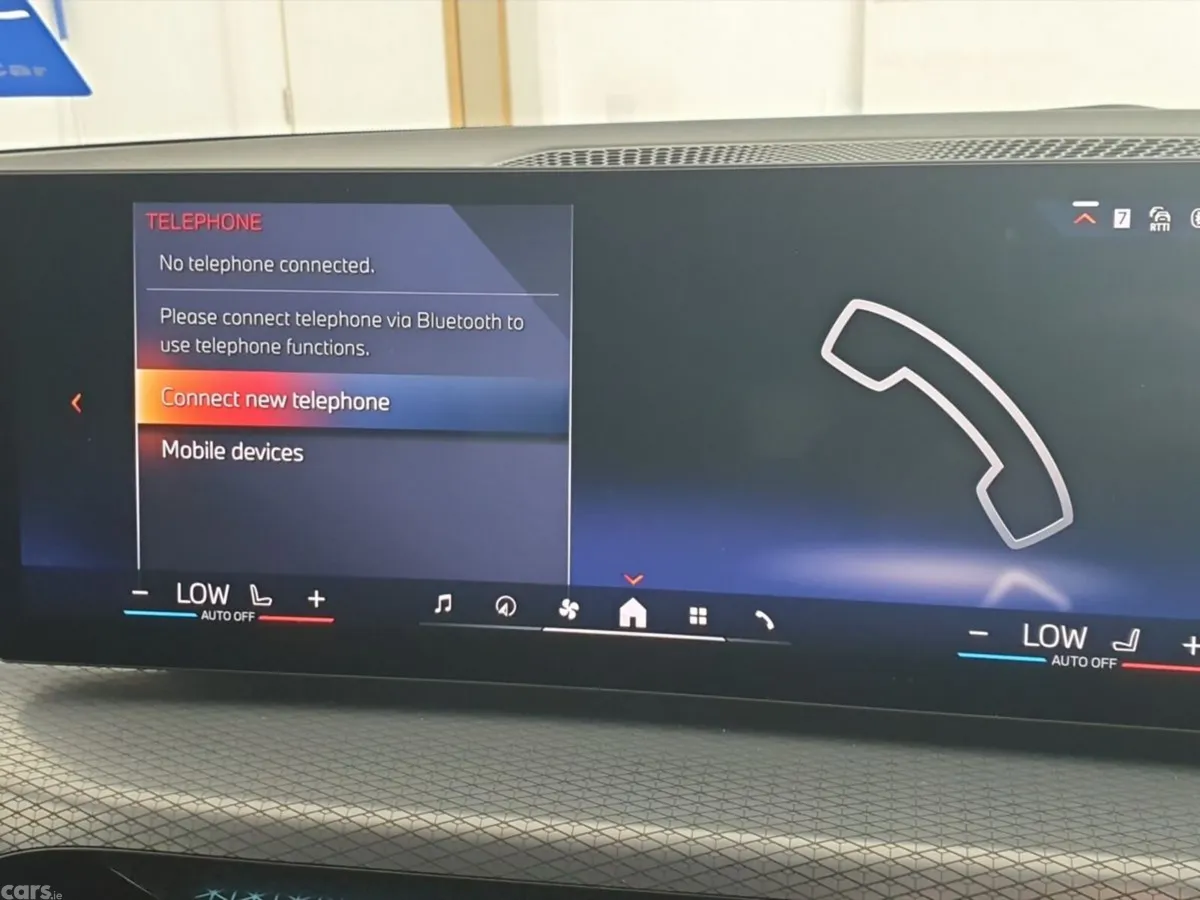 BMW 3-Series Estate, Petrol Plug-in Hybrid, 2025, Blue