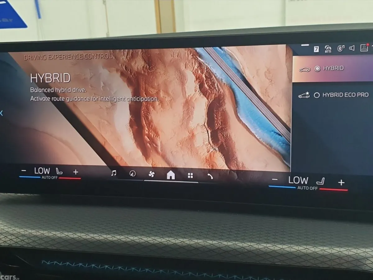 BMW 3-Series Estate, Petrol Plug-in Hybrid, 2025, Blue
