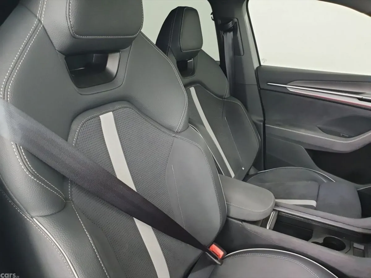 Skoda Kodiaq SUV, Petrol Plug-in Hybrid, 2026, Grey
