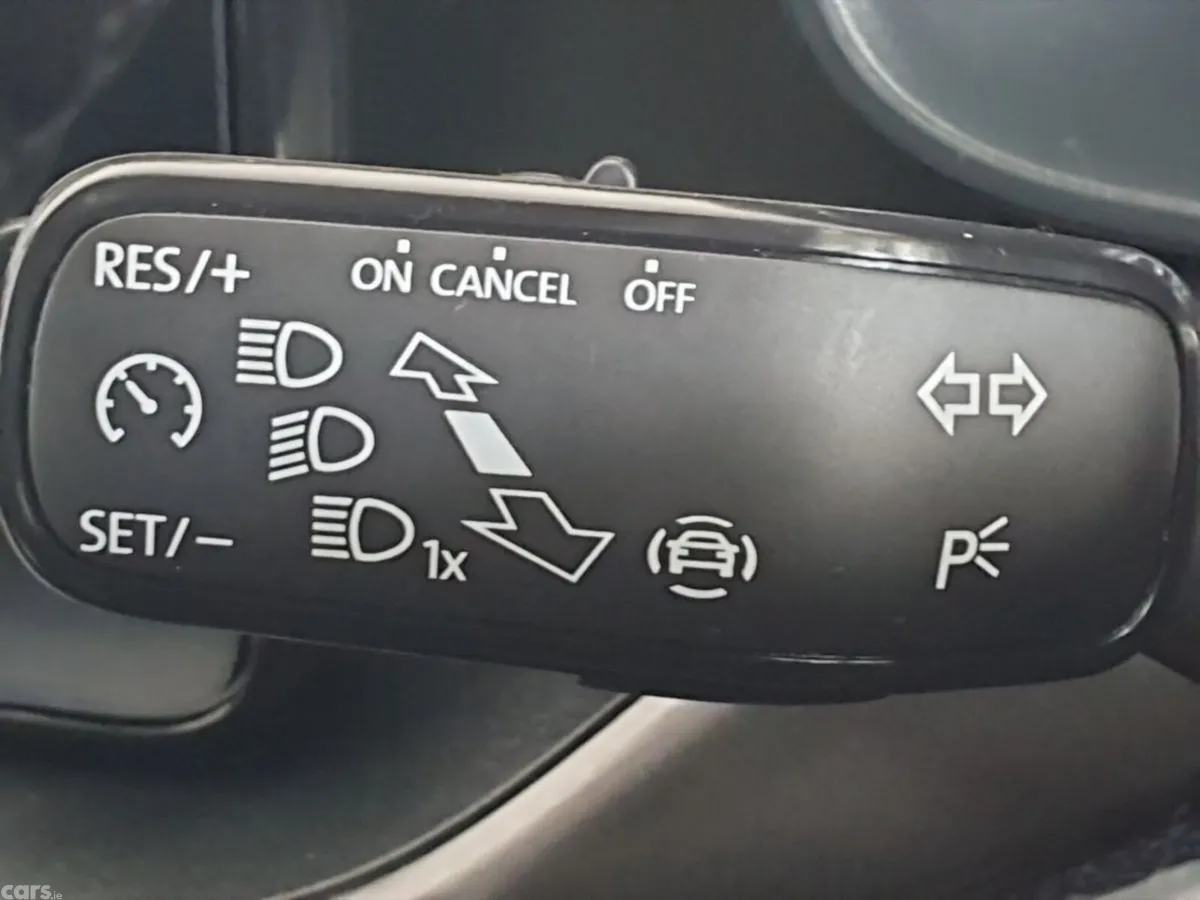 Skoda Kamiq Hatchback, Petrol, 2022, Grey