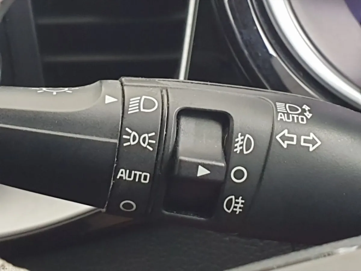 Kia Ceed Hatchback, Petrol, 2022, Grey