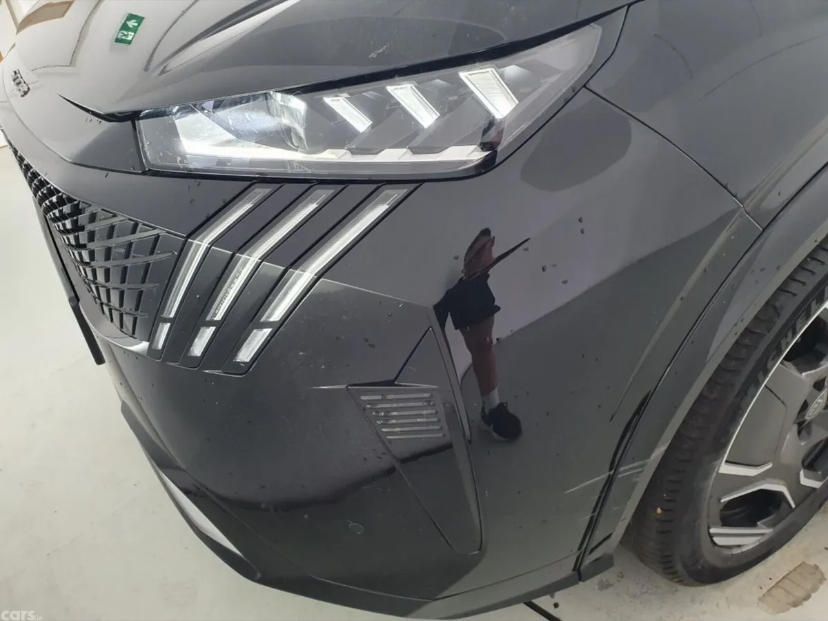 Peugeot 5008 SUV, Electric, 2025, Black