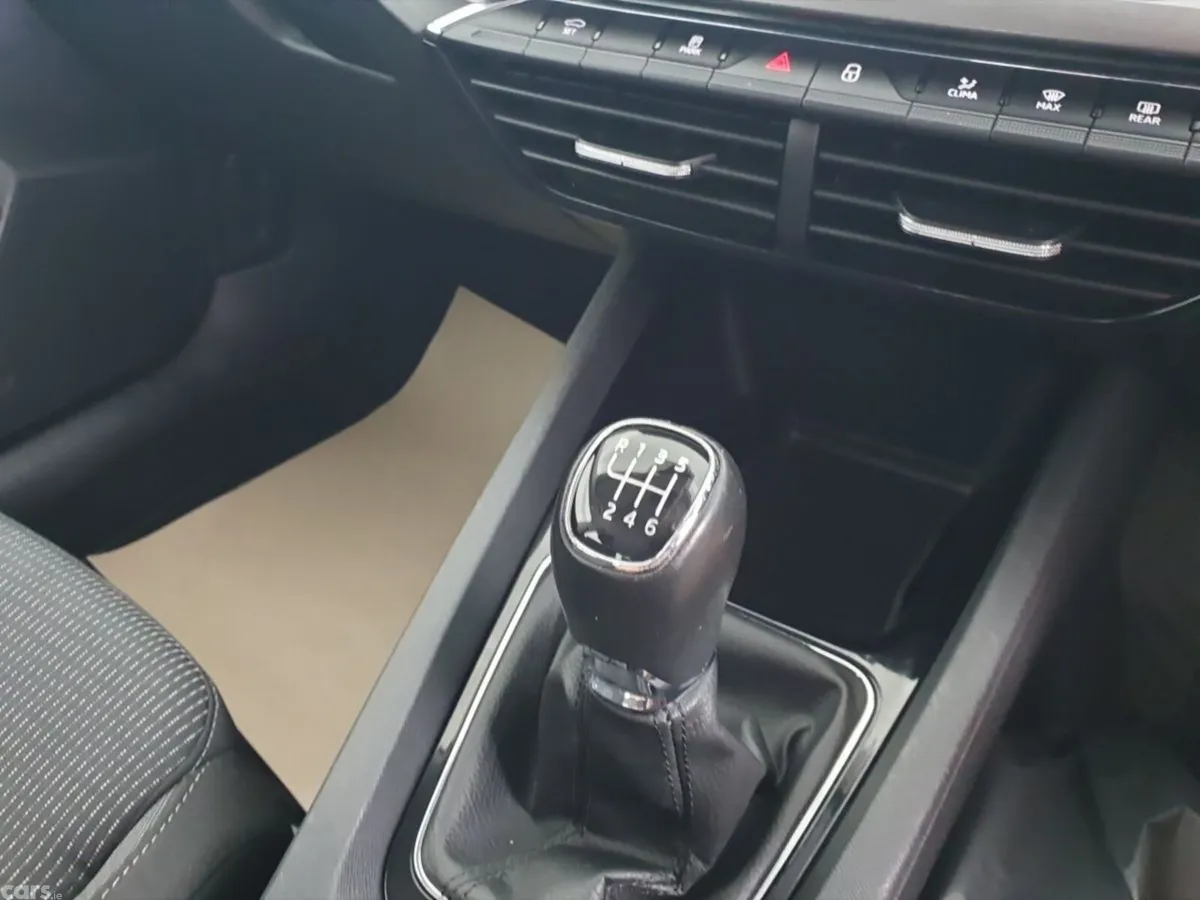 Skoda Octavia Saloon, Petrol, 2024, Grey