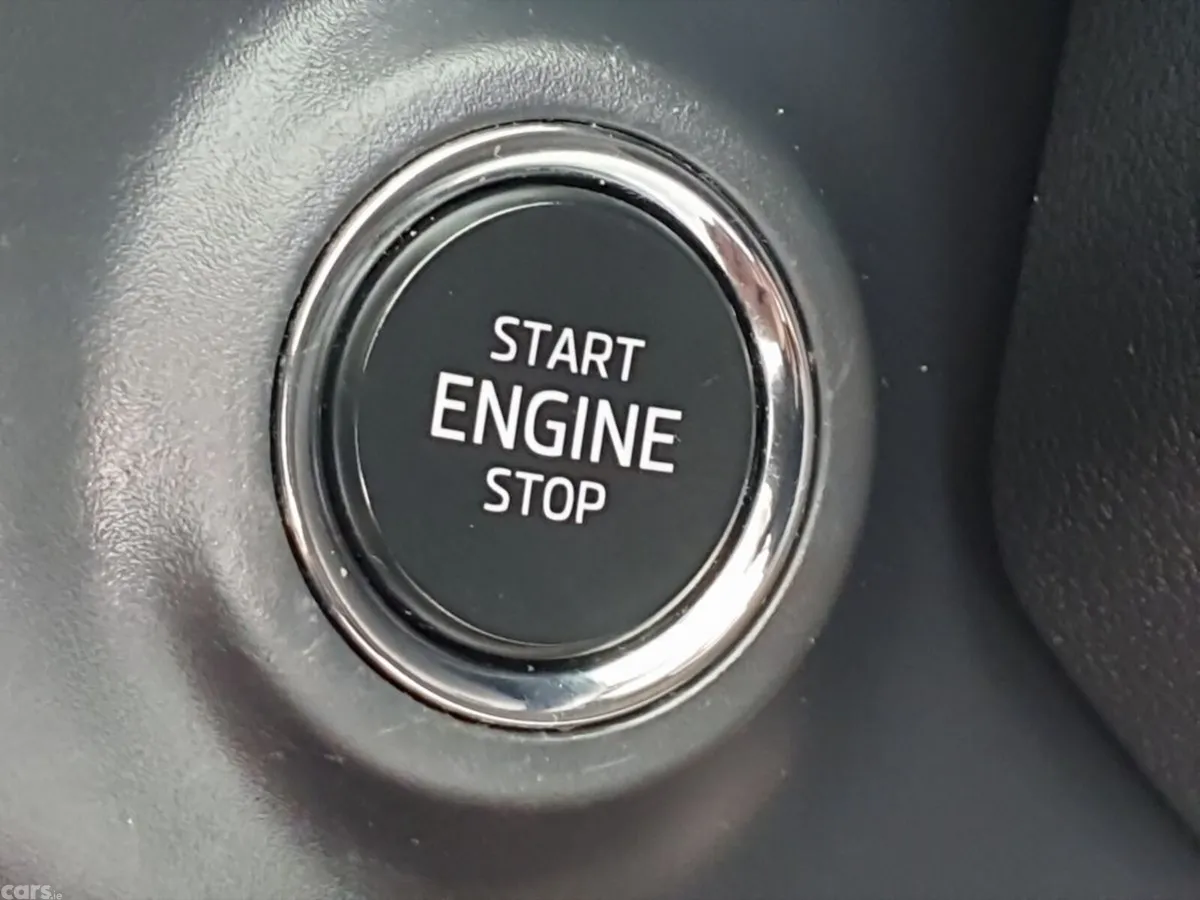 Skoda Octavia Saloon, Petrol, 2024, Grey