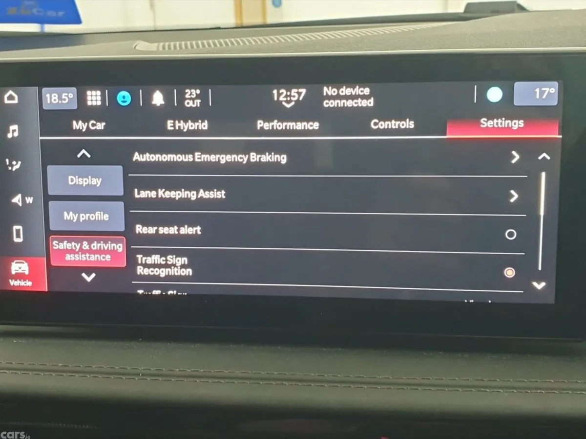 Alfa Romeo Tonale MPV, Petrol Plug-in Hybrid, 2023, Red