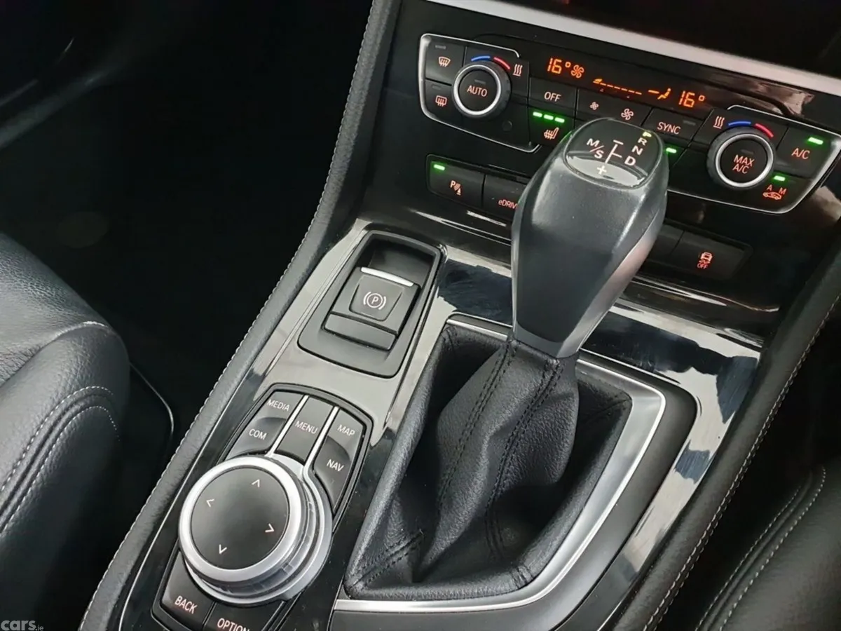 BMW 2-Series MPV, Petrol Hybrid, 2021, Black