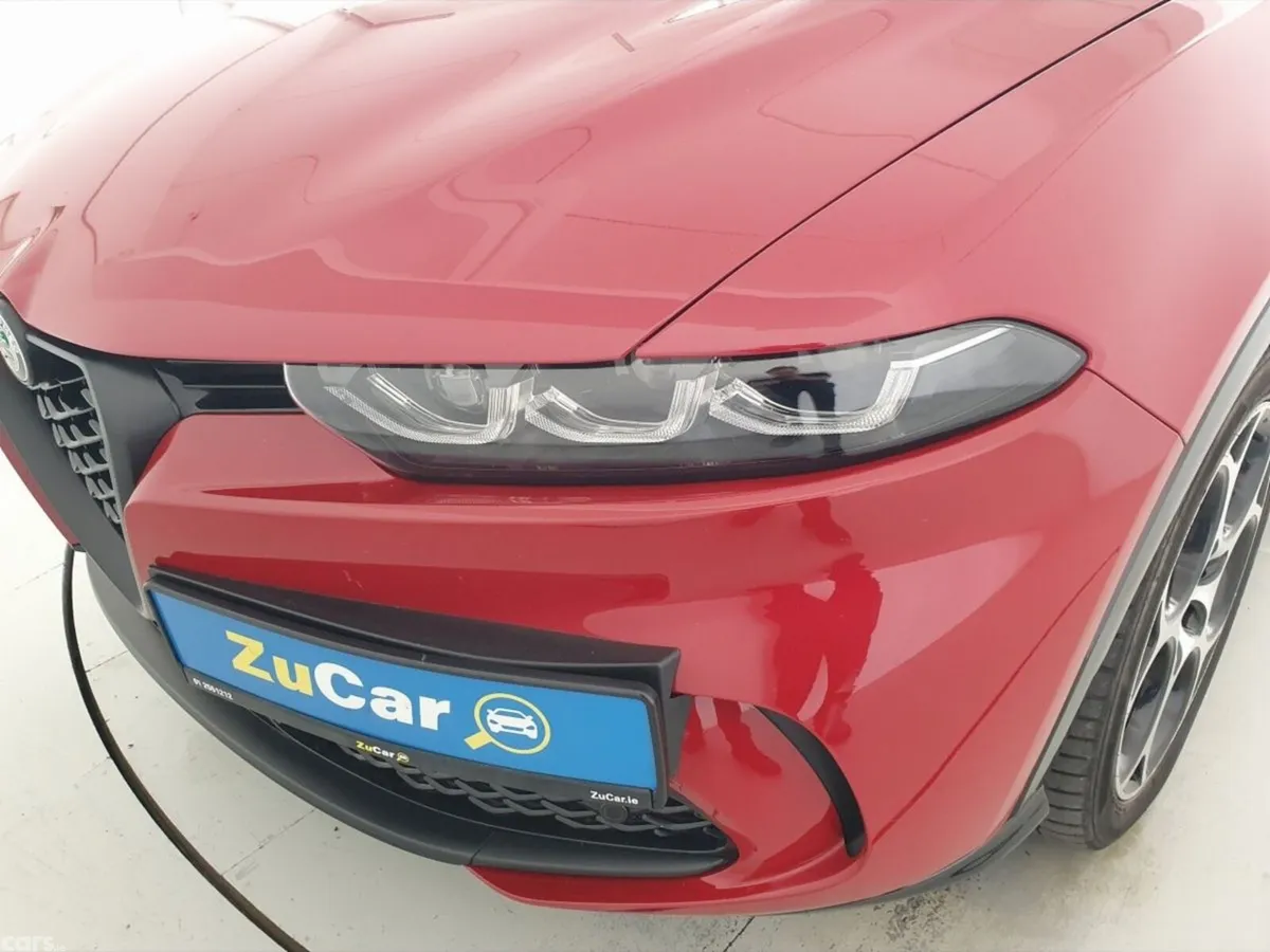 Alfa Romeo Tonale MPV, Petrol Plug-in Hybrid, 2023, Red