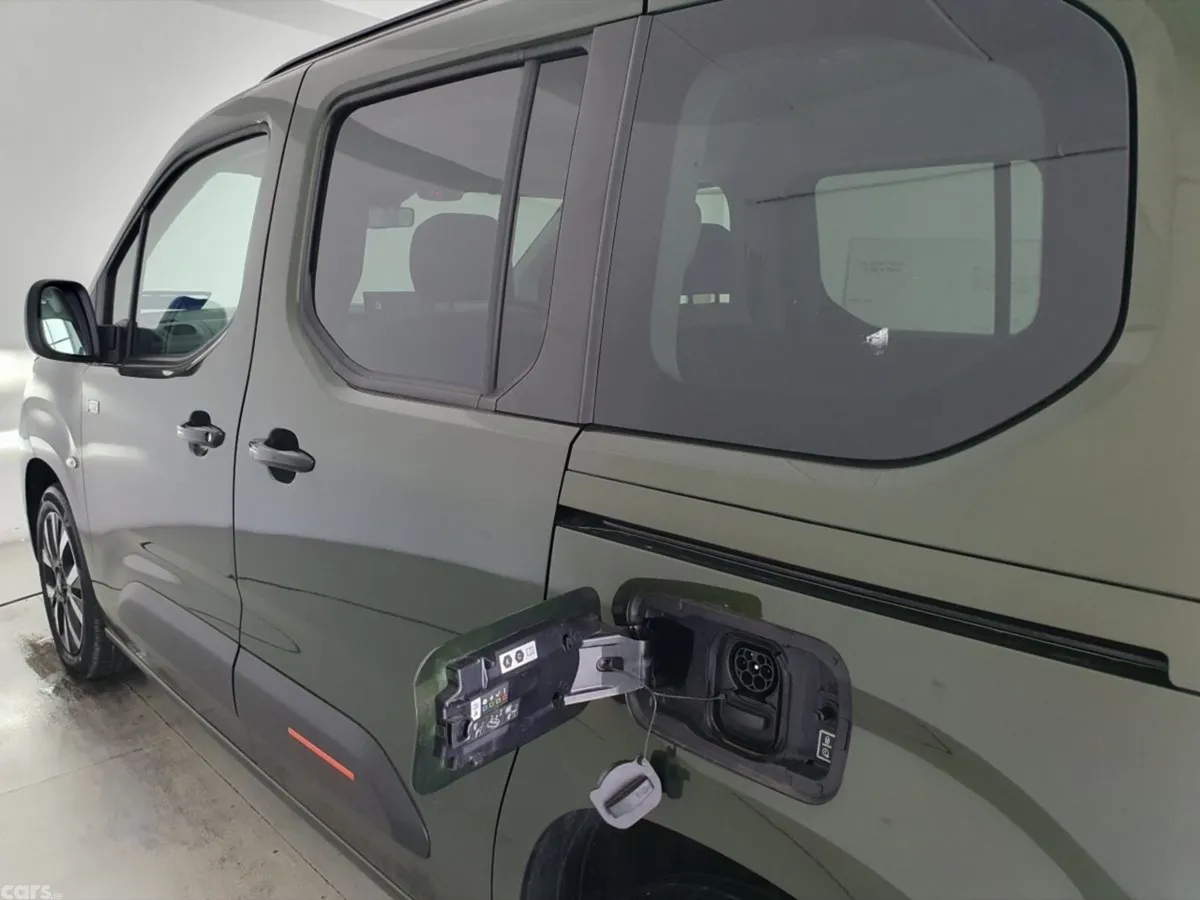 Citroen Berlingo MPV, Electric, 2025, Green