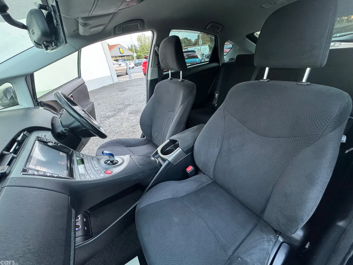 Toyota Prius Hatchback, Petrol Hybrid, 2015, Black