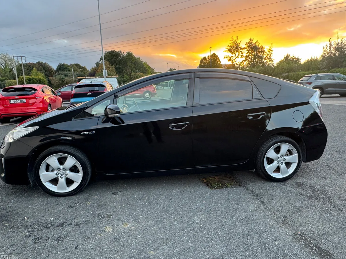 Toyota Prius Hatchback, Petrol Hybrid, 2015, Black