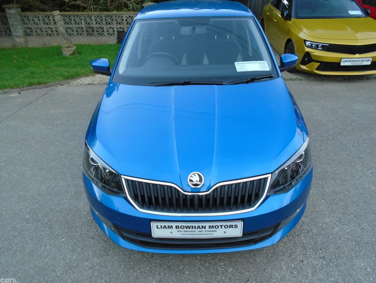 Skoda Fabia Hatchback, Petrol, 2015, Blue