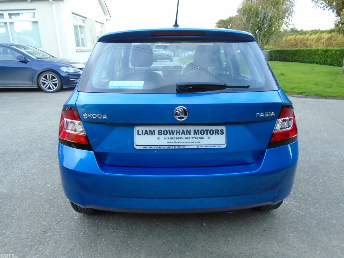 Skoda Fabia Hatchback, Petrol, 2015, Blue
