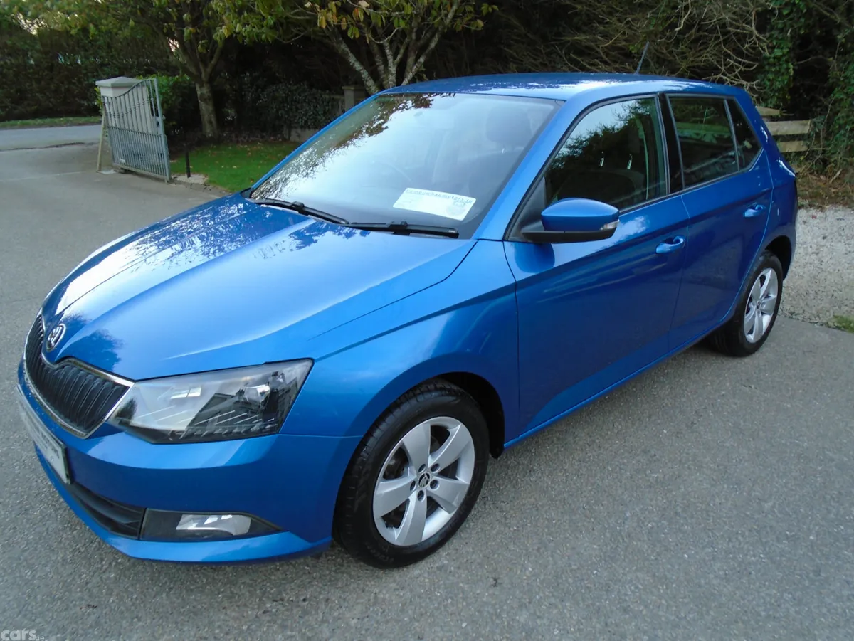Skoda Fabia Hatchback, Petrol, 2015, Blue