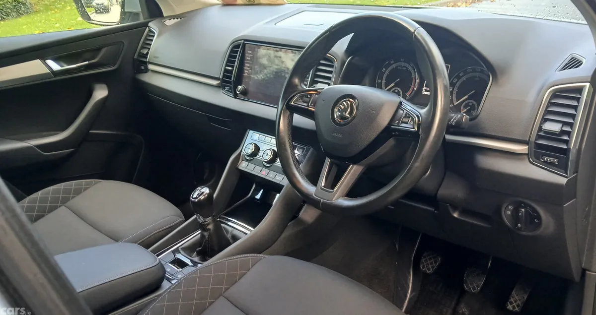 Skoda Karoq SUV, Petrol, 2018, Silver