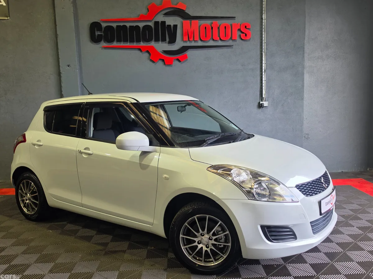 Suzuki Swift Hatchback, Petrol, 2013, White