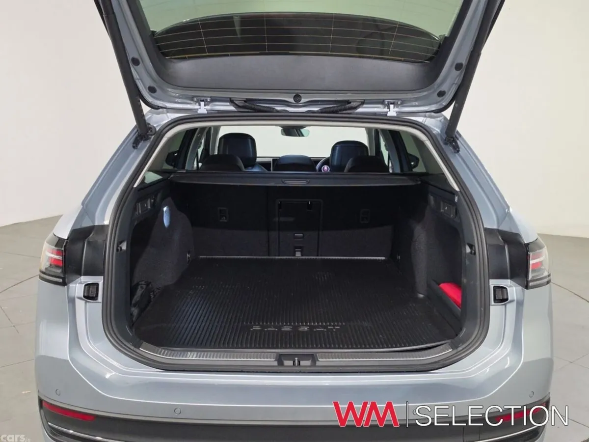Volkswagen Passat Estate, Diesel, 2026, Grey