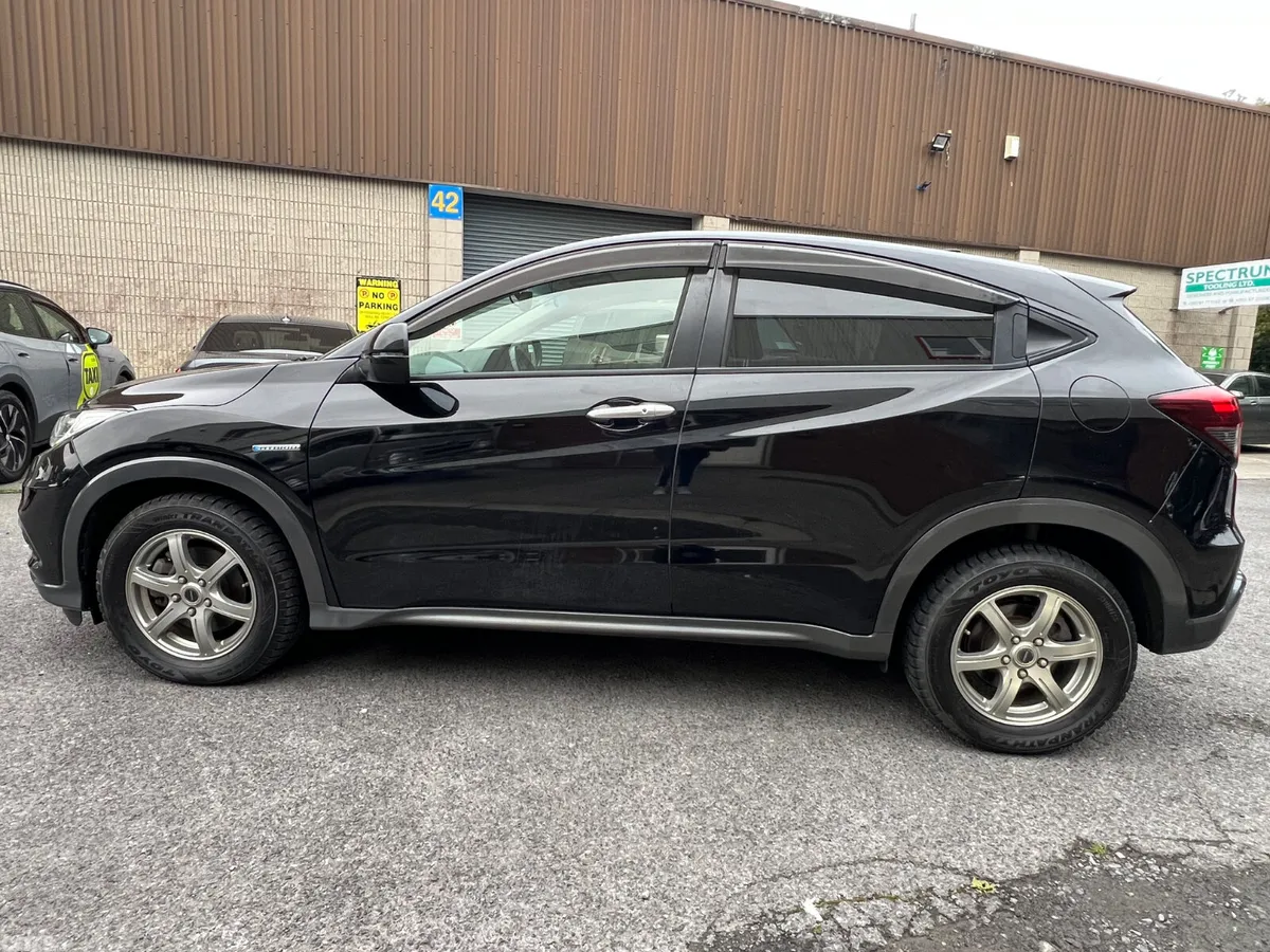 Honda Vezel SUV, Petrol Hybrid, 2018, Black
