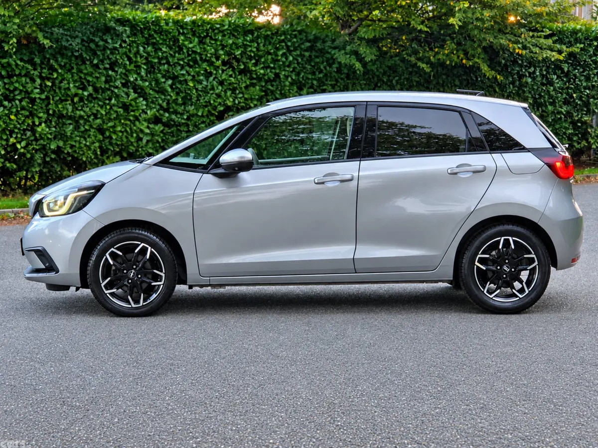 Honda Fit Hatchback, Petrol Hybrid, 2021, Silver