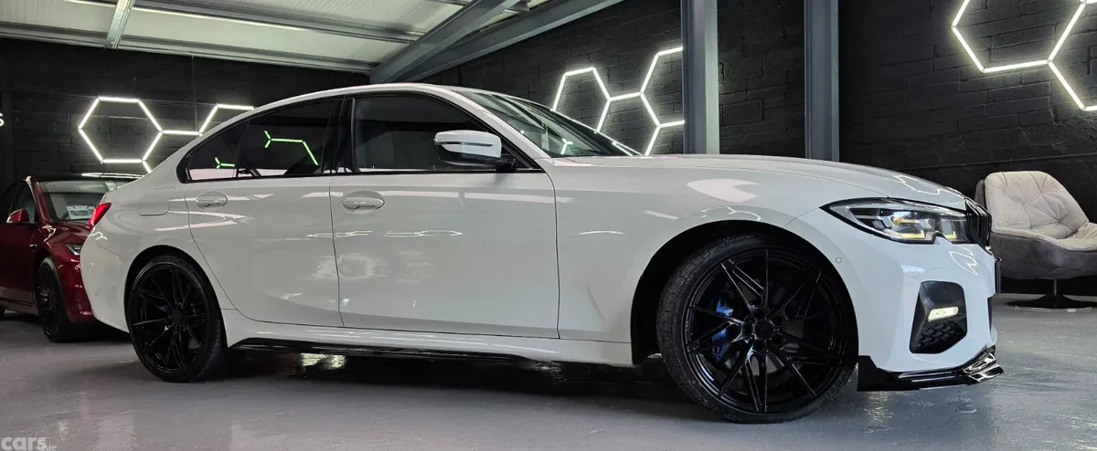 BMW 3-Series Saloon, Petrol Plug-in Hybrid, 2020, White