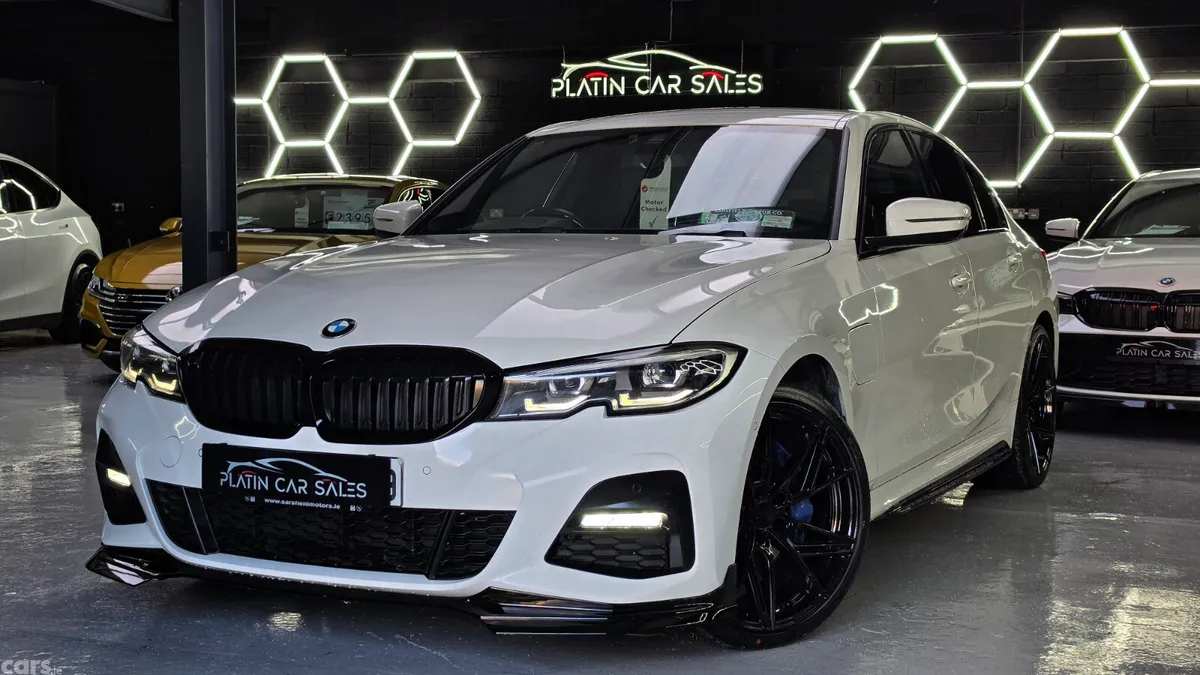 BMW 3-Series Saloon, Petrol Plug-in Hybrid, 2020, White