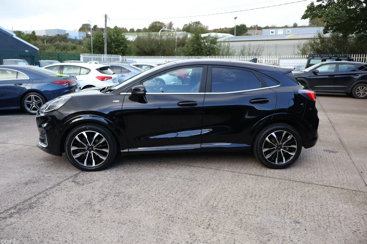 Ford Puma MPV, Diesel, 2021, Black