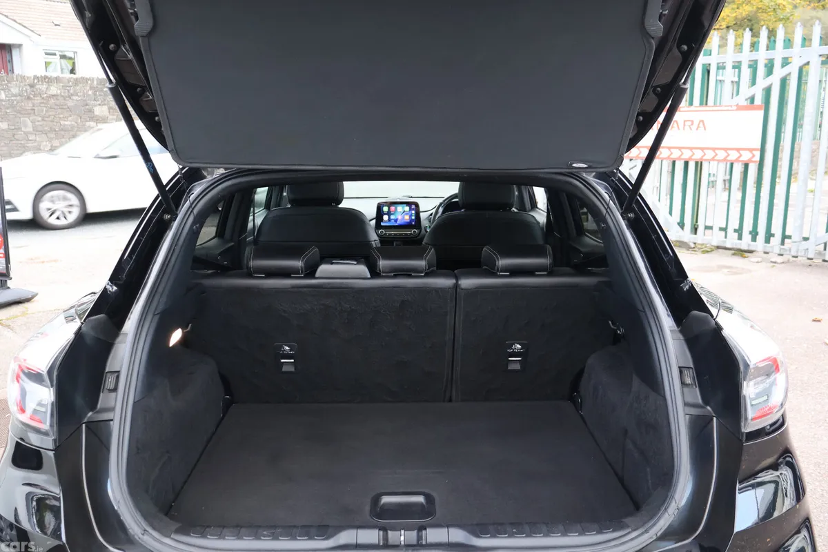 Ford Puma MPV, Diesel, 2021, Black