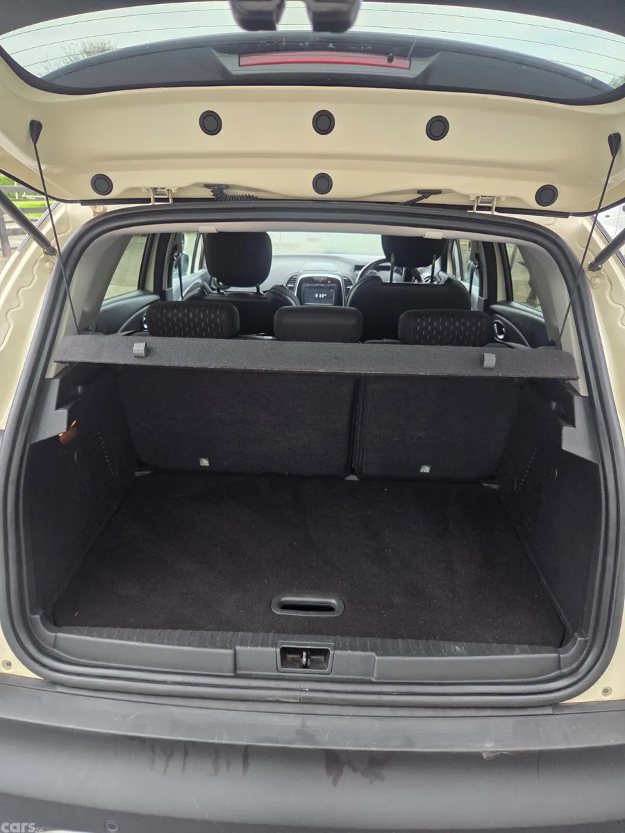 Renault Captur Hatchback, Diesel, 2018, White
