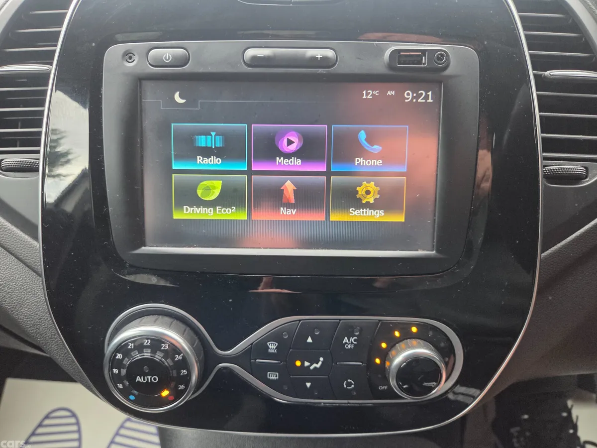 Renault Captur Hatchback, Diesel, 2018, White