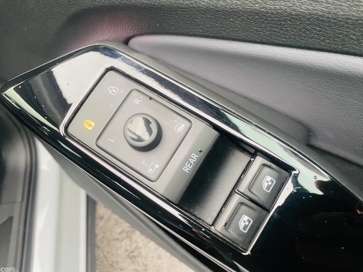 Volkswagen ID.4 Estate, Electric, 2022, White