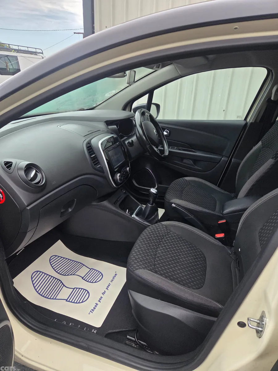 Renault Captur Hatchback, Diesel, 2018, White