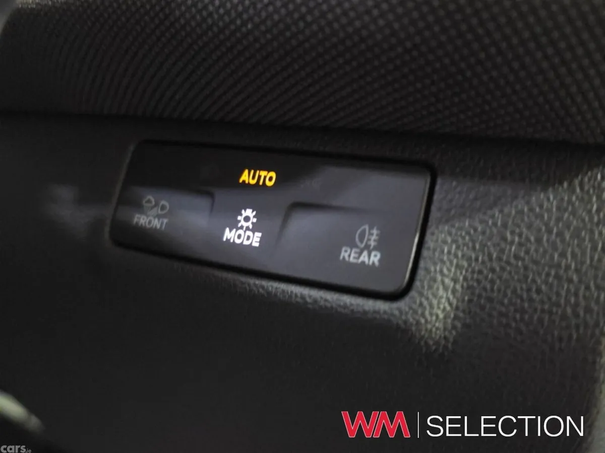 Volkswagen T-Roc Estate, Petrol, 2026, Blue