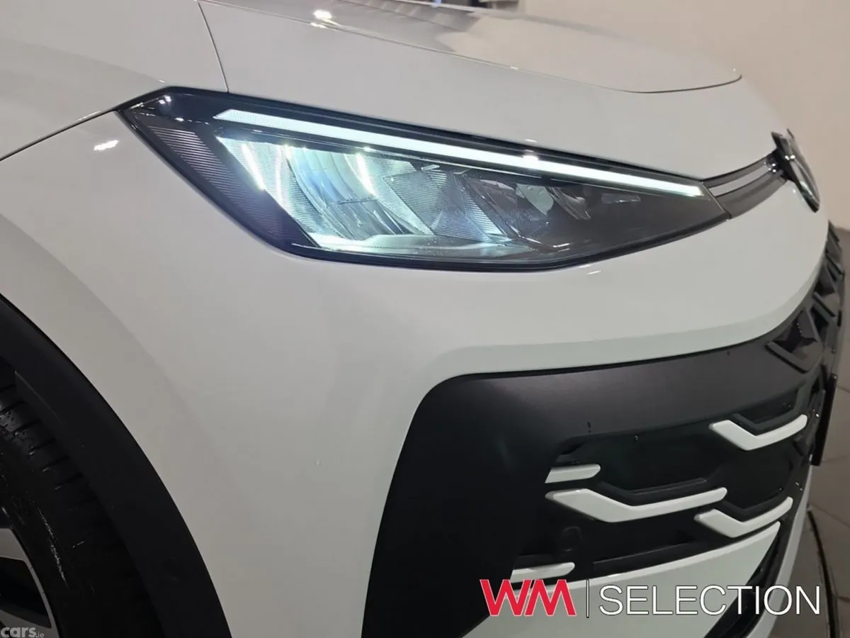 Volkswagen T-Roc Hatchback, Petrol, 2026, White