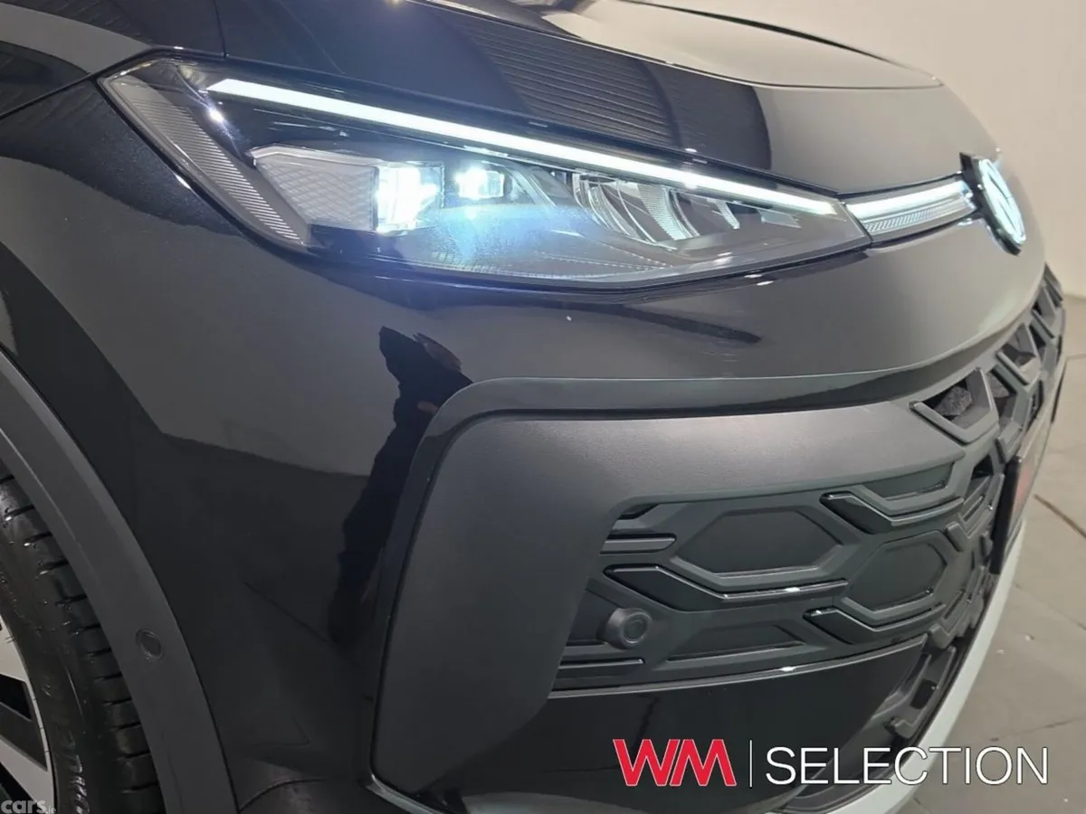 Volkswagen T-Roc Estate, Petrol, 2026, Black